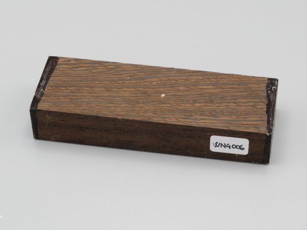 Quadrotto in legno Wengè 120x38x23 mm.