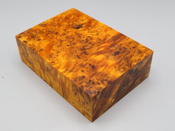Blocco radica pioppo stabilizzato 192x135x59 mm.