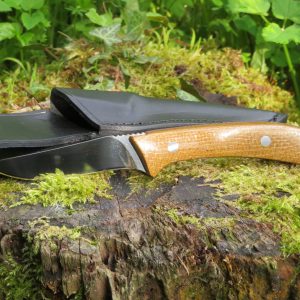 Coltello SKINNER con manico in micarta yuta marrone