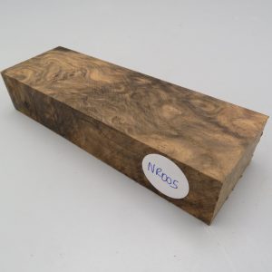 Quadrotto in legno Noce radicato 120x38x23 mm.