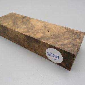 Quadrotto in legno Noce radicato 120x38x23 mm.