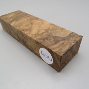 Quadrotto in legno Noce radicato 120x38x23 mm.