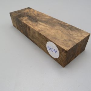 Quadrotto in legno Noce radicato 120x38x23 mm.