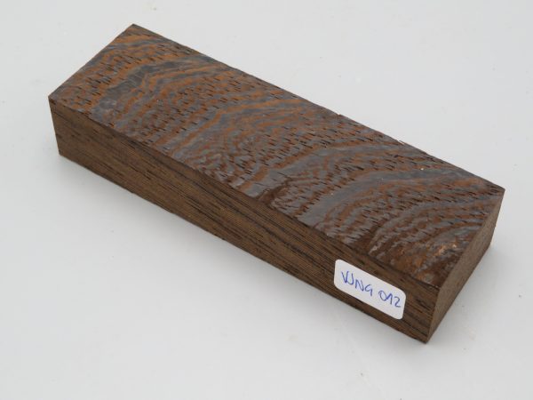 Quadrotto in legno Wengè 120x38x23 mm.
