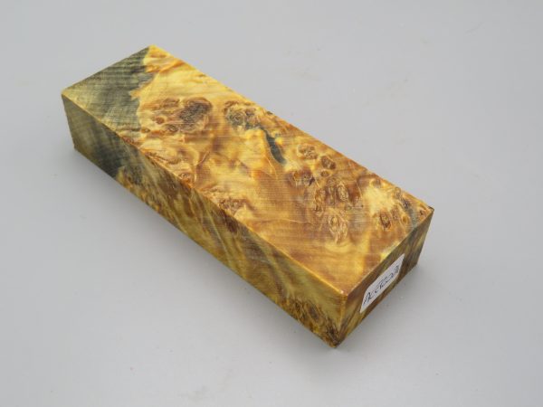 Blocchetto in radica di acero stabilizzato 125x42x26 mm.