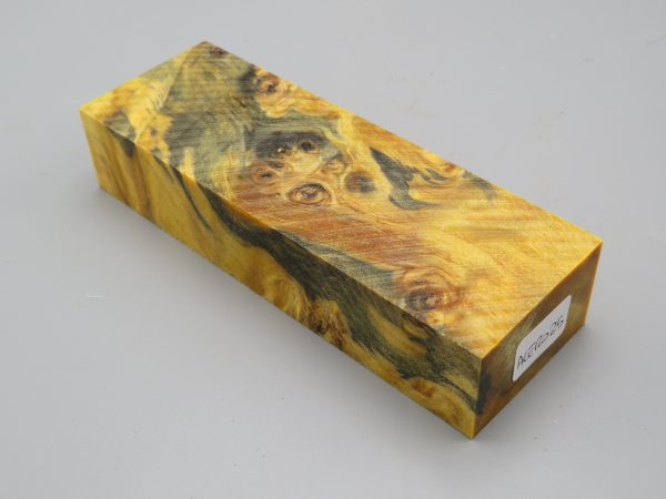 Blocchetto in radica di acero stabilizzato 125x42x26 mm.