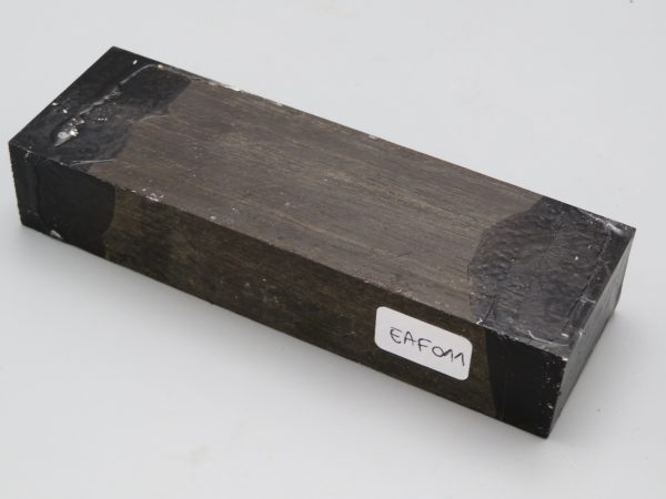 Quadrotto in legno Ebano Africa 120x38x23 mm.