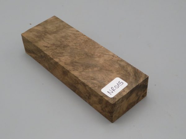 Quadrotto in legno Noce radicato 120x38x23 mm.