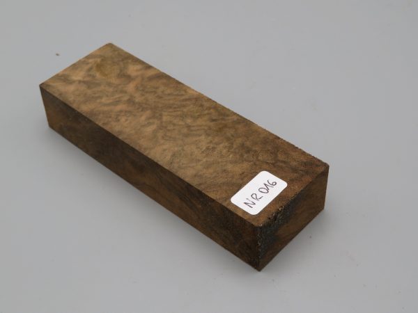 Quadrotto in legno Noce radicato 120x38x23 mm.