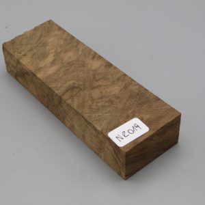 Quadrotto in legno Noce radicato 120x38x23 mm.