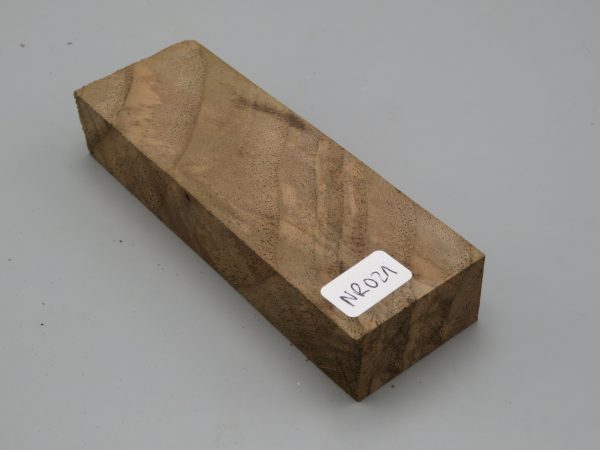 Quadrotto in legno Noce radicato 120x38x23 mm.