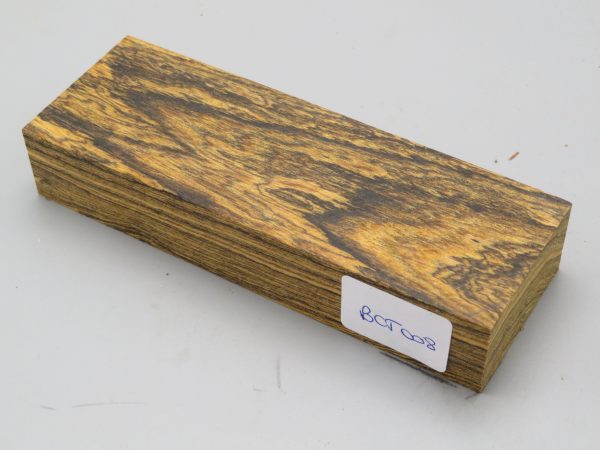 Quadrotto in legno Bocote 120x38x23 mm.