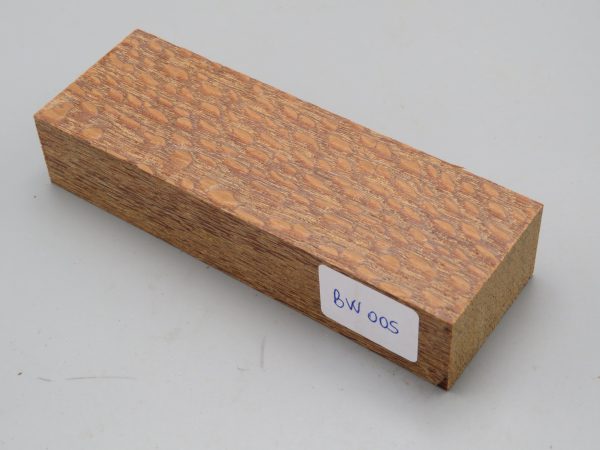 Quadrotto in legno Beefwood 120x38x23 mm.