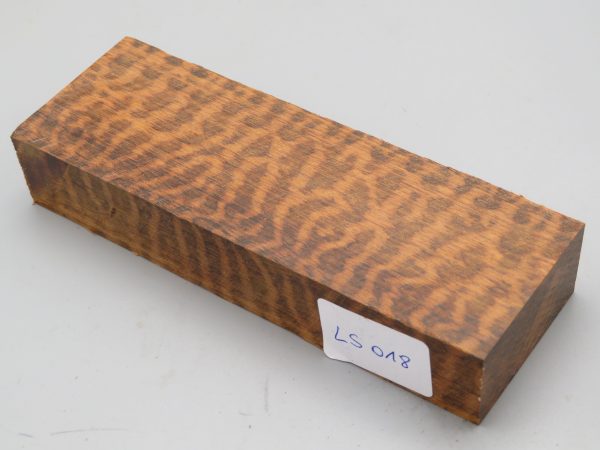 Quadrotto in legno Serpente 120x38x23 mm.