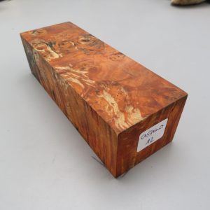 Blocchetto in radica di castagno stabilizzato 140x50x40 mm.