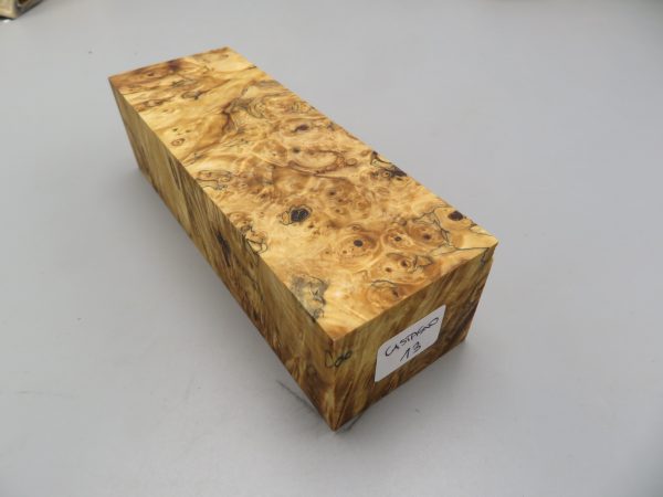 Blocchetto in radica di castagno stabilizzato 140x50x40 mm.