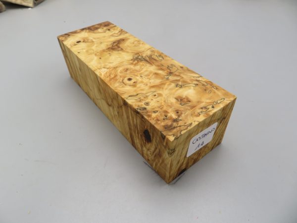 Blocchetto in radica di castagno stabilizzato 140x50x40 mm.