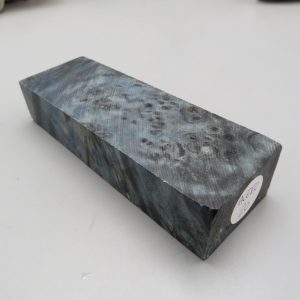 Blocchetto in radica di acero stabilizzato 125x42x26 mm.