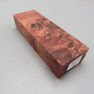 Blocchetto in radica di acero stabilizzato 125x42x26 mm.