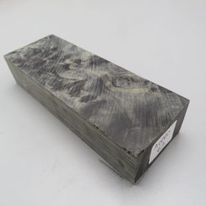Blocchetto in radica di acero stabilizzato 125x42x26 mm.