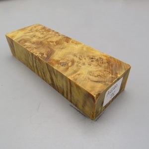 Blocchetto in radica di acero stabilizzato 125x42x26 mm.
