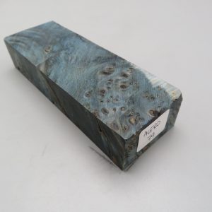 Blocchetto in radica di acero stabilizzato 125x42x26 mm.