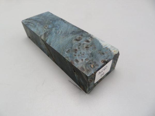 Blocchetto in radica di acero stabilizzato 125x42x26 mm.