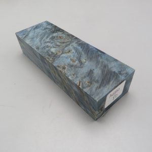 Blocchetto in radica di acero stabilizzato 125x42x26 mm.