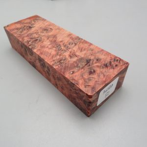 Blocchetto in radica di acero stabilizzato 125x42x26 mm.