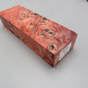 Blocchetto in radica di acero stabilizzato 125x42x26 mm.