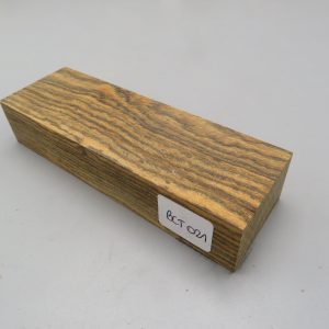 Quadrotto in legno Bocote 120x38x23 mm.