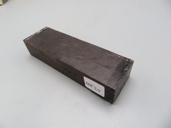 Quadrotto in legno Ebano Africa 120x38x23 mm.
