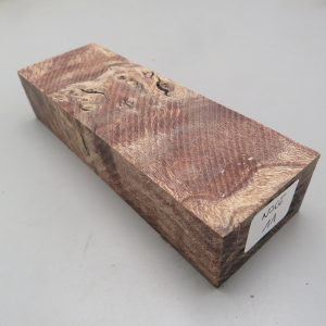 Blocchetto in radica di noce stabilizzata 125x42x26 mm.