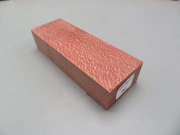 Blocchetto in platano stabilizzato 125x42x26 mm.