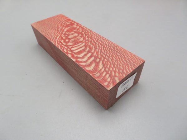 Blocchetto in platano stabilizzato 125x42x26 mm.