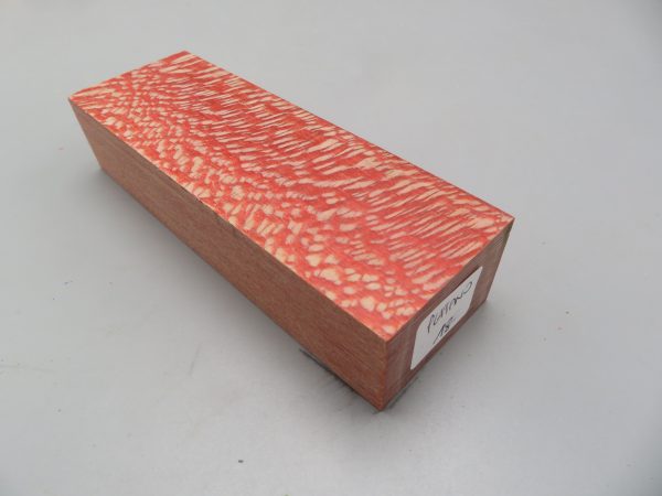Blocchetto in platano stabilizzato 125x42x26 mm.