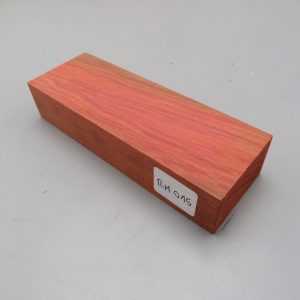 Quadrotto in legno Redheart 120x38x23 mm.