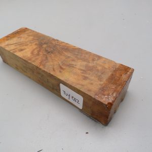 Quadrotto in legno Thuja 130x40x25 mm.
