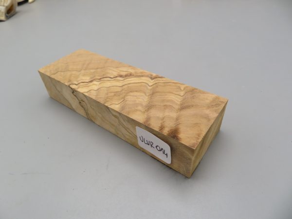 Quadrotto in legno Ulivo radicato 120x38x23 mm.