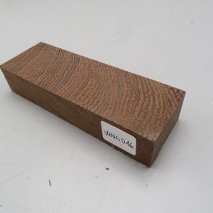 Quadrotto in legno Wengè 120x38x23 mm.